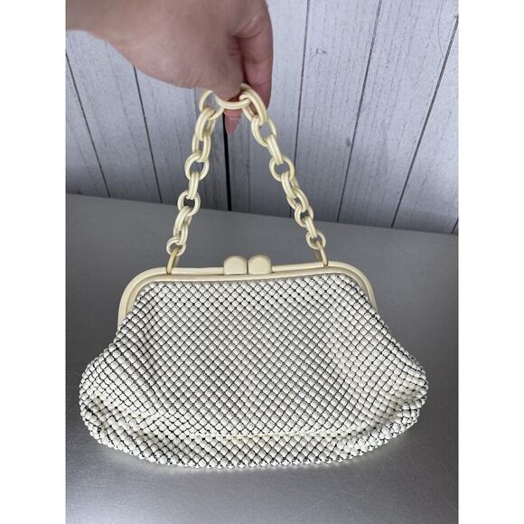 Vintage 40's "Alumesh" whiting & davis co. Purse With Bakelite Opening & Strap - Picture 1 of 8